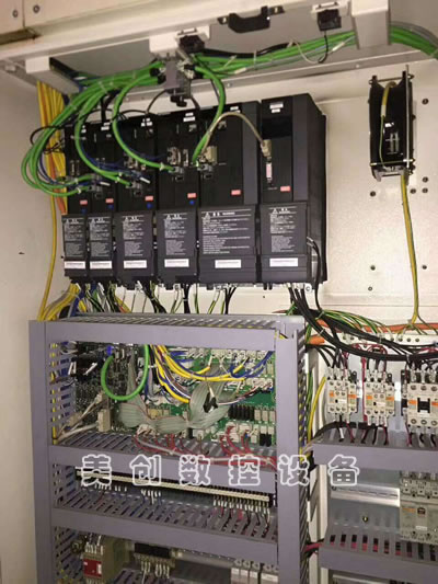 ���ּӹ����� �ձ�ɽ���R���� INTEGREX J-200�������S�ͺϼӹ�����